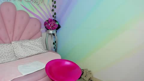 Snapshot of ashley_benoit chatting on June 1, 1:02 pm Ashley online show from June 1, 1:02 pm