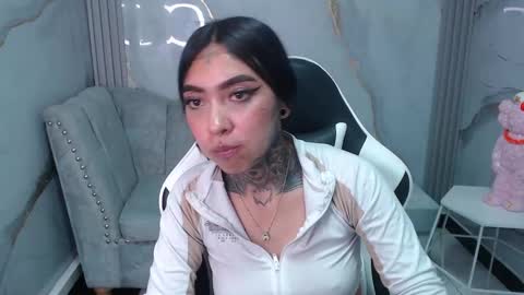 ashley_blum_v online show from October 1, 1:33 am