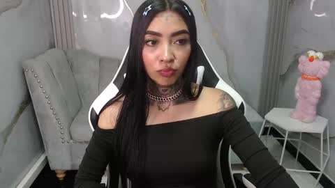 ashley_blum_v online show from October 3, 8:28 pm