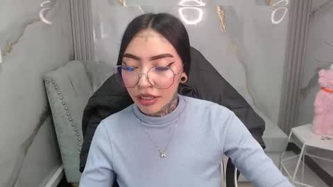 ashley_blum_v online show from November 29, 1:14 pm