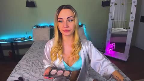 Snapshot of ashley_crashly chatting on January 10, 10:17 am Alina online show from January 10, 10:17 am