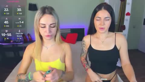 Snapshot of ashley_crashly chatting on November 21, 8:46 am Alina online show from November 21, 8:46 am