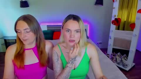 Snapshot of ashley_crashly chatting on June 16, 7:55 am Alina online show from June 16, 7:55 am