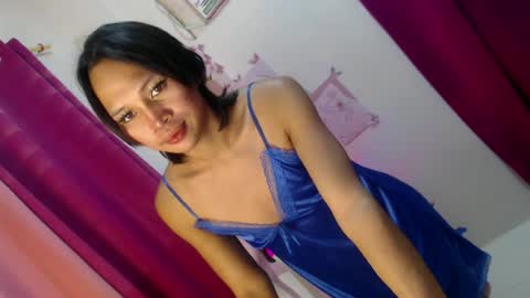 ashley_cummer online show from July 6, 8:33 am