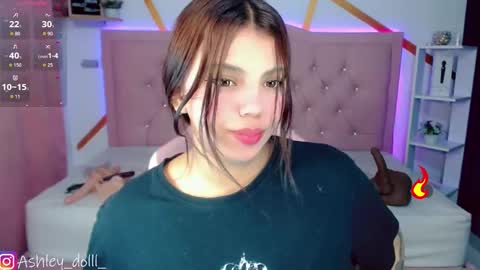 Ashley online show from October 3, 9:34 pm