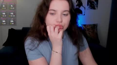   online show from March 25, 9:10 pm