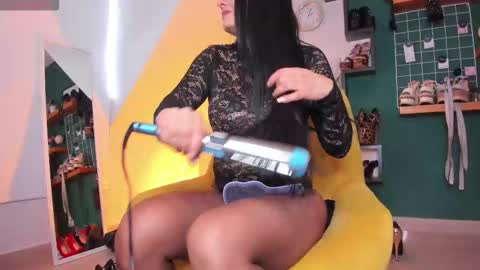 ashley_leon_ online show from February 19, 2:13 pm