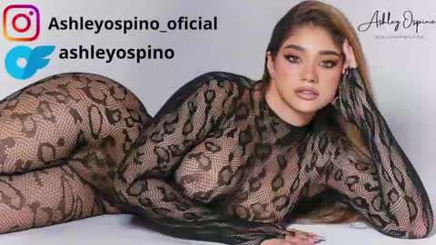 Snapshot of ashley_ospino chatting on May 15, 11:56 pm Ashley online show from May 15, 11:56 pm