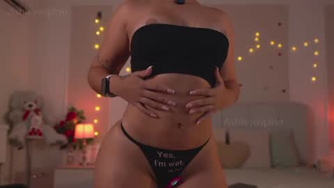 Snapshot of ashley_ospino chatting on June 11, 12:54 am Ashley online show from June 11, 12:54 am