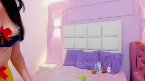 ashley_petit online show from December 14, 12:21 pm