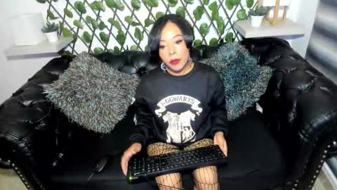 Asheey online show from November 2, 3:31 am