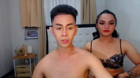 ashley online show from December 1, 4:40 pm
