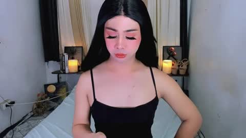 ashley online show from June 10, 12:15 pm