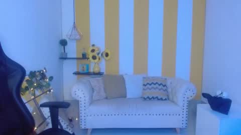 ashley online show from March 7, 10:43 pm