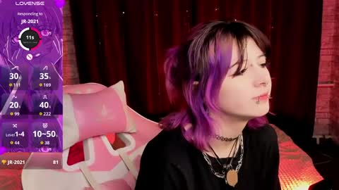 Ashley online show from March 31, 9:26 pm