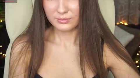 ashleybaee online show from January 13, 1:05 pm