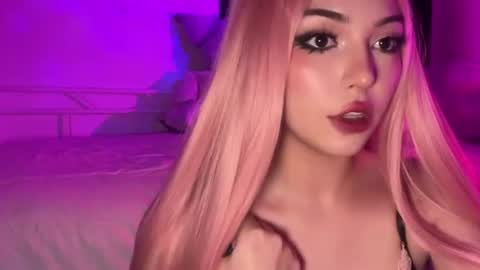 Ashlee Boox   online show from July 10, 5:59 pm