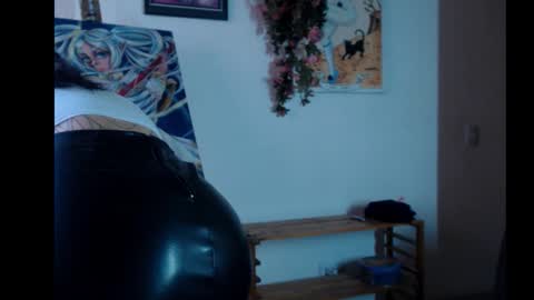 ashleyharper__ online show from October 29, 10:11 pm