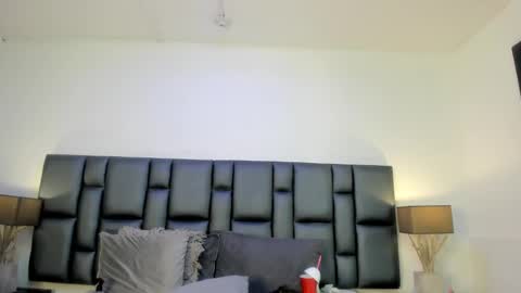 Snapshot of ashleyhiil2 chatting on March 3, 9:44 am AshleyHill online show from March 3, 9:44 am