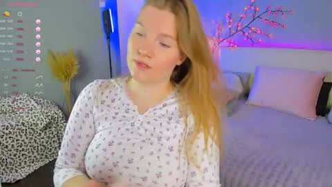 AshleyJonse online show from June 12, 4:55 am