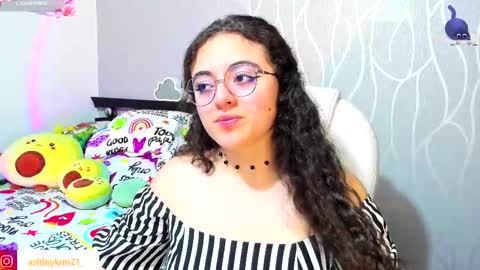 .. Ashley .. online show from October 7, 12:52 am