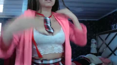 ashleynaughty18 online show from September 30, 7:19 pm