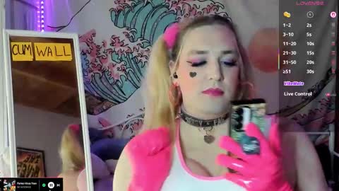 AshleyQT online show from October 7, 7:16 am