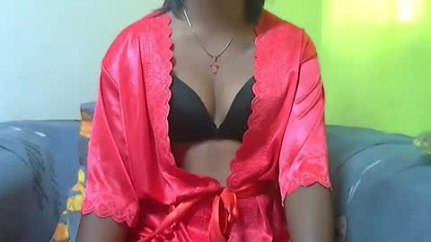 Snapshot of ashleyqueen_x chatting on September 28, 10:20 am ashleyqueen X online show from September 28, 10:20 am