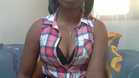 Snapshot of ashleyqueen_x chatting on September 29, 9:36 am ashleyqueen X online show from September 29, 9:36 am