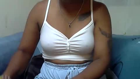 Snapshot of ashleyqueen_x chatting on January 15, 9:07 pm ashleyqueen X online show from January 15, 9:07 pm