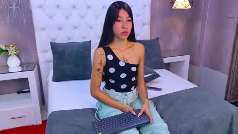 AshleyRoberh online show from May 21, 4:58 pm