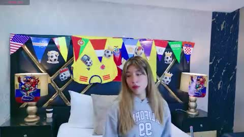 AshleyRoberh online show from June 25, 8:35 pm