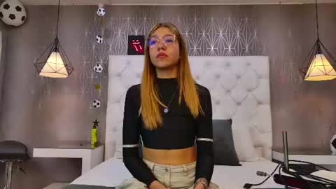 AshleyRoberh online show from July 17, 3:24 am