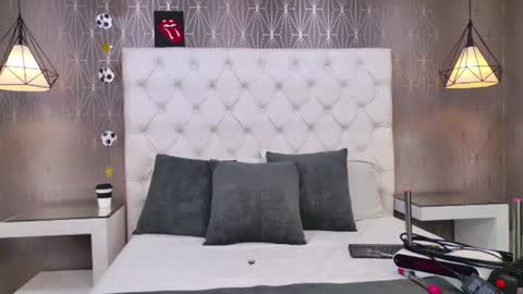 AshleyRoberh online show from July 18, 3:33 am