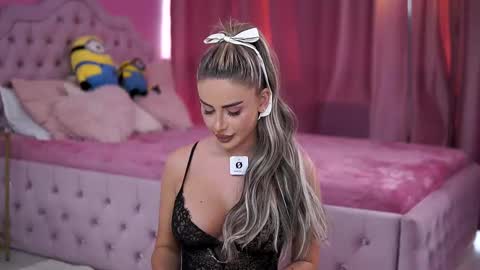 Snapshot of ashleysinnx chatting on September 20, 3:24 pm Ashley online show from September 20, 3:24 pm