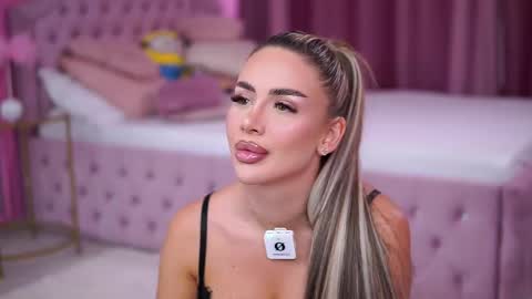 Snapshot of ashleysinnx chatting on October 6, 2:25 pm Ashley online show from October 6, 2:25 pm