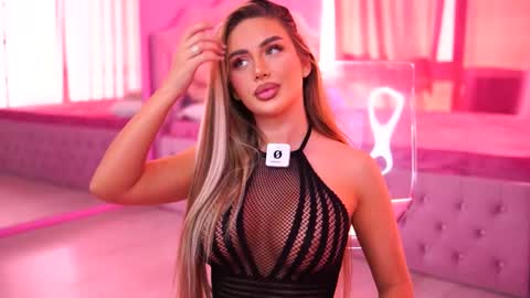 Snapshot of ashleysinnx chatting on November 25, 11:32 am Ashley online show from November 25, 11:32 am