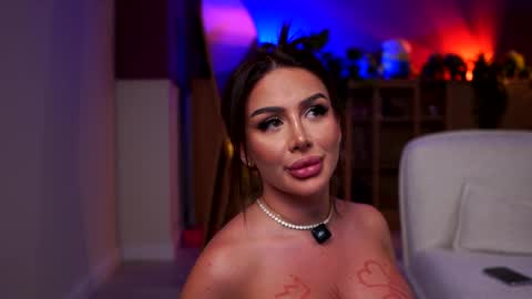 Ashley online show from February 28, 1:06 am