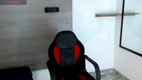 ashleysofiathenison online show from July 28, 3:32 pm