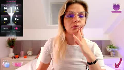 AshleyStorms online show from September 25, 5:11 am