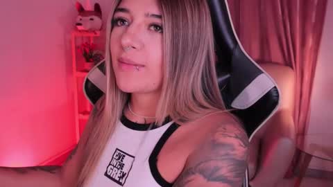 Ashley Lauren online show from January 12, 3:56 am