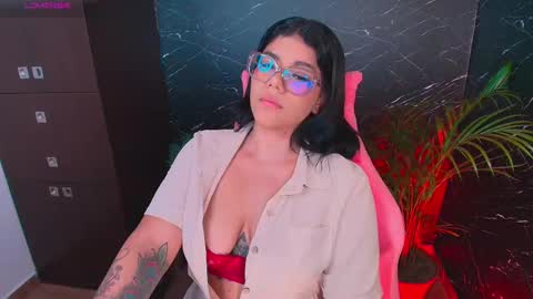 Ashleyy18   online show from October 9, 11:25 pm