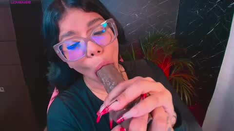 Ashleyy18   online show from October 31, 12:33 am