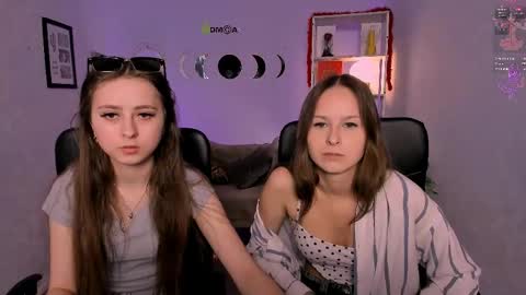 Snapshot of ashli_bright chatting on May 7, 12:21 pm Ashli online show from May 7, 12:21 pm