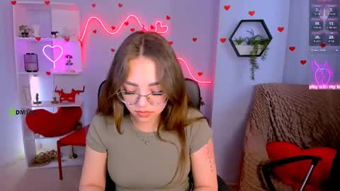 Snapshot of ashli_bright chatting on May 25, 9:48 am Ashli online show from May 25, 9:48 am
