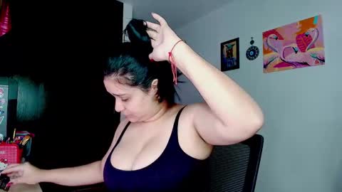 ashliecooperr online show from January 18, 7:50 pm