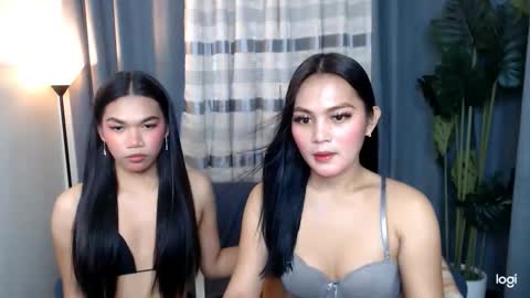 ashliemanlapaz online show from June 4, 1:06 pm