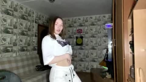 Snapshot of ashliitaliano chatting on March 27, 6:40 pm Lily online show from March 27, 6:40 pm