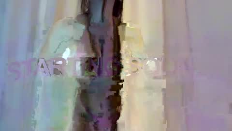 ashllovee online show from April 17, 1:19 am