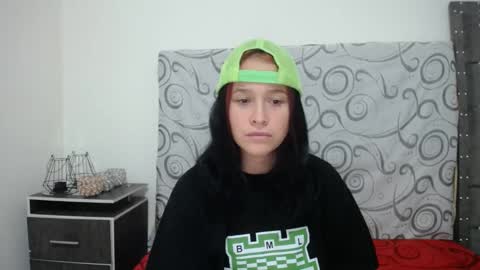 Snapshot of ashly_93 chatting on January 14, 2:29 am engel online show from January 14, 2:29 am